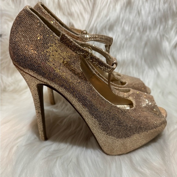 Steve Madden Gold Stiletto Heels with Strappy Design - Picture 4 of 9